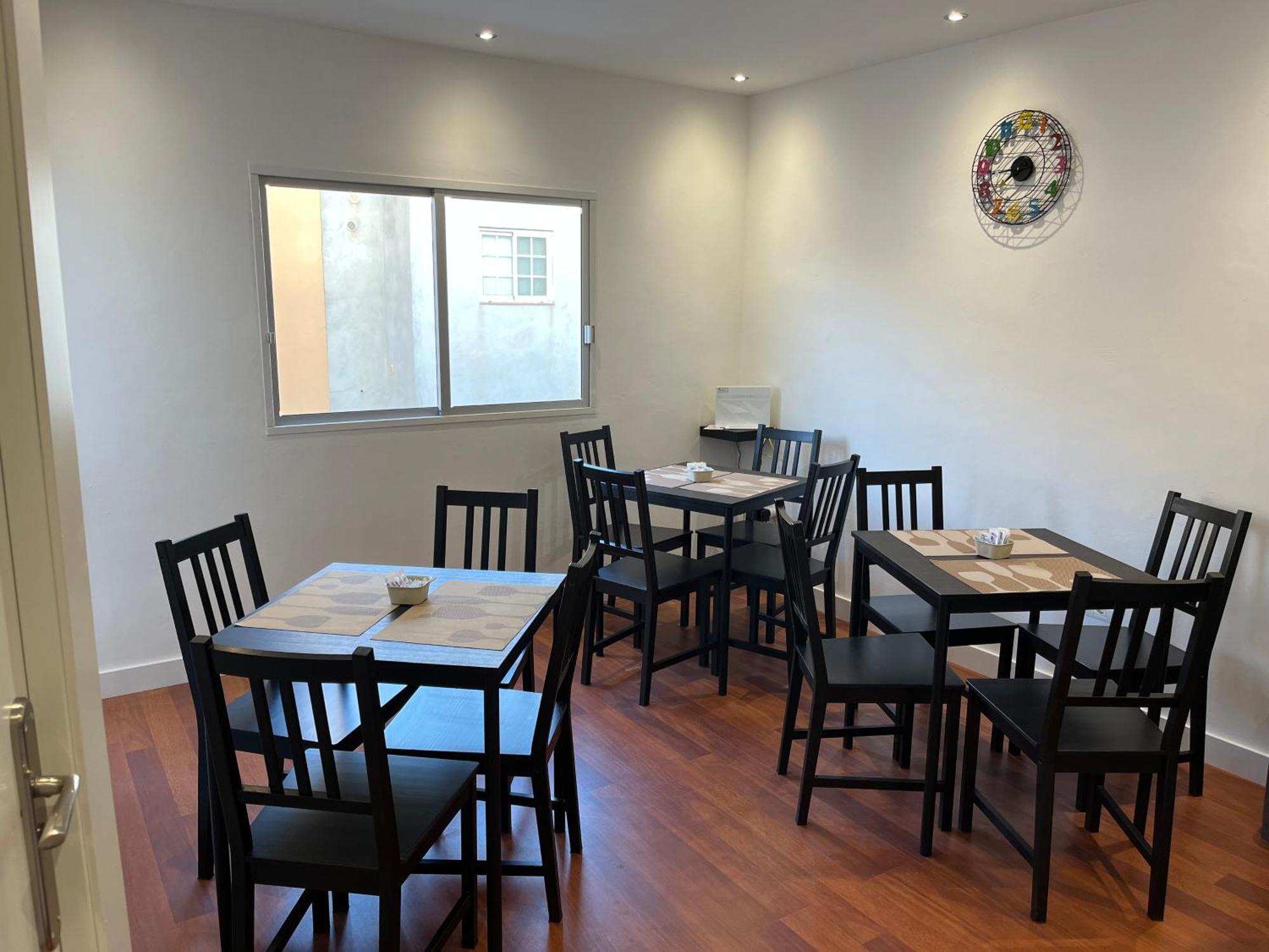 B&B Paraiso Tenerife Super Economy Rooms Airport ลอสอาบรีกอส ภายนอก รูปภาพ
