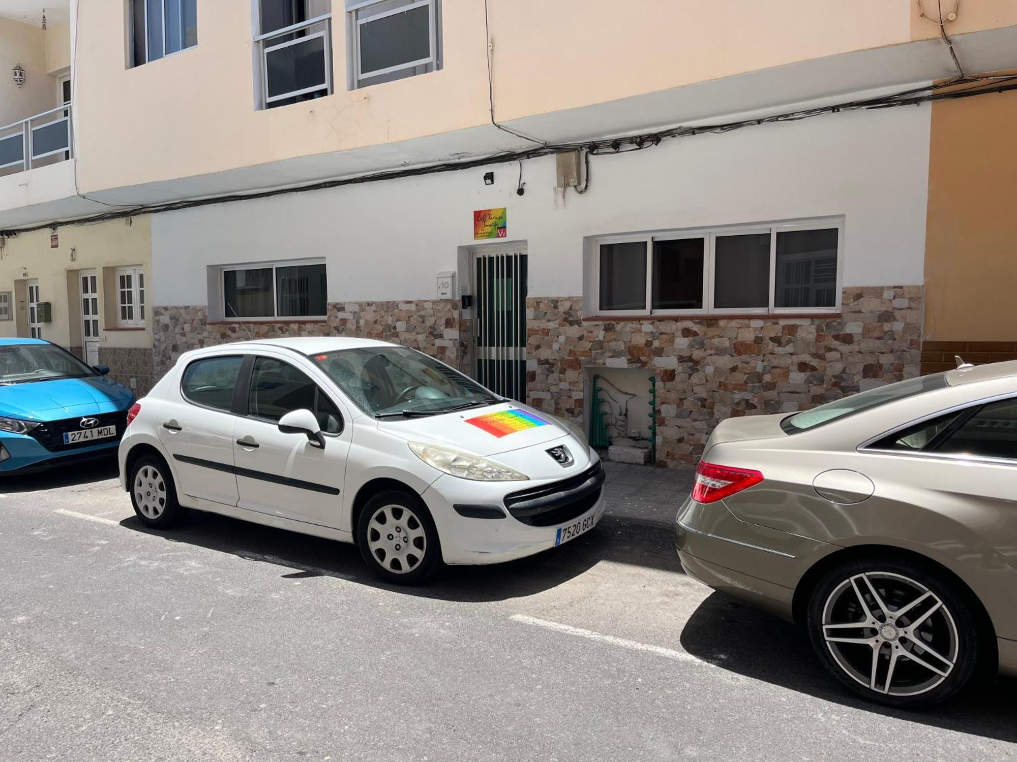 B&B Paraiso Tenerife Super Economy Rooms Airport ลอสอาบรีกอส ภายนอก รูปภาพ